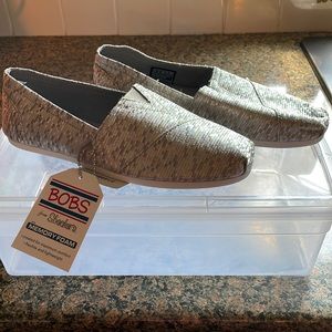 BOBS by Skechers gray with gold metallic flats NWT.